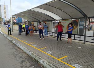 EM JOÃO PESSOA: Ônibus voltam a circular de forma planejada e sem lotação %C3%B4nibus 1 300x218 - EM JOÃO PESSOA: Ônibus voltam a circular de forma planejada e sem lotação