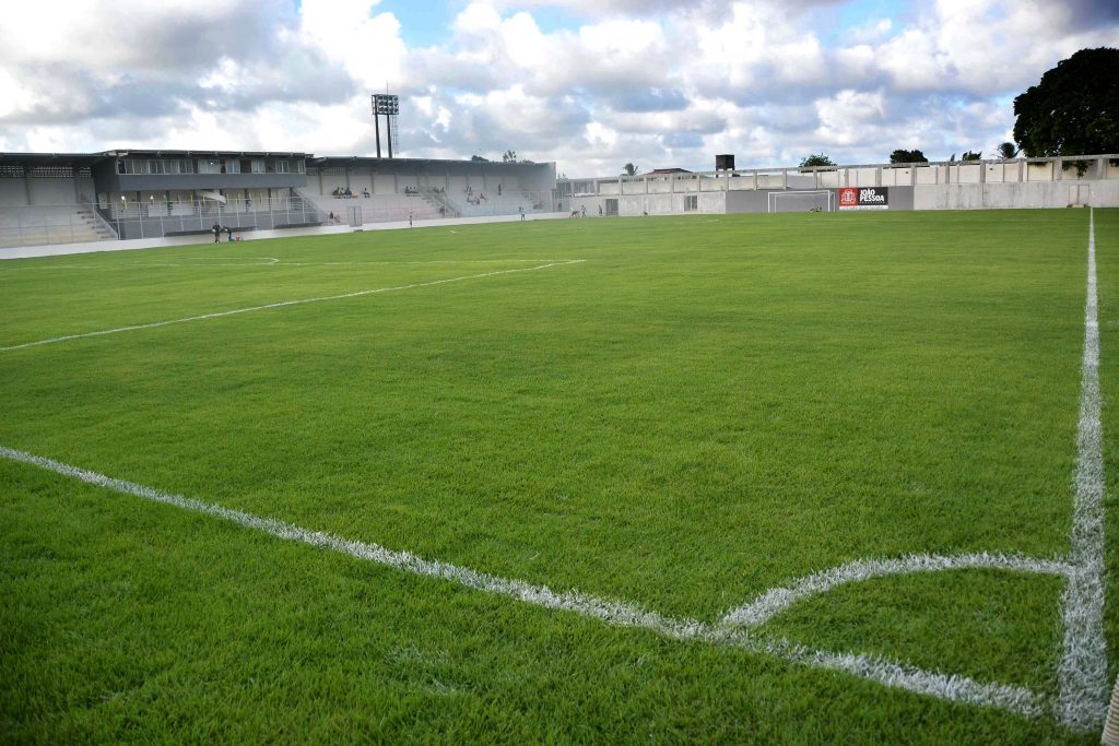 Estádio da Graça é entregue à população com amistoso entre Botafogo Sub-19  e Mangabeira IV e V