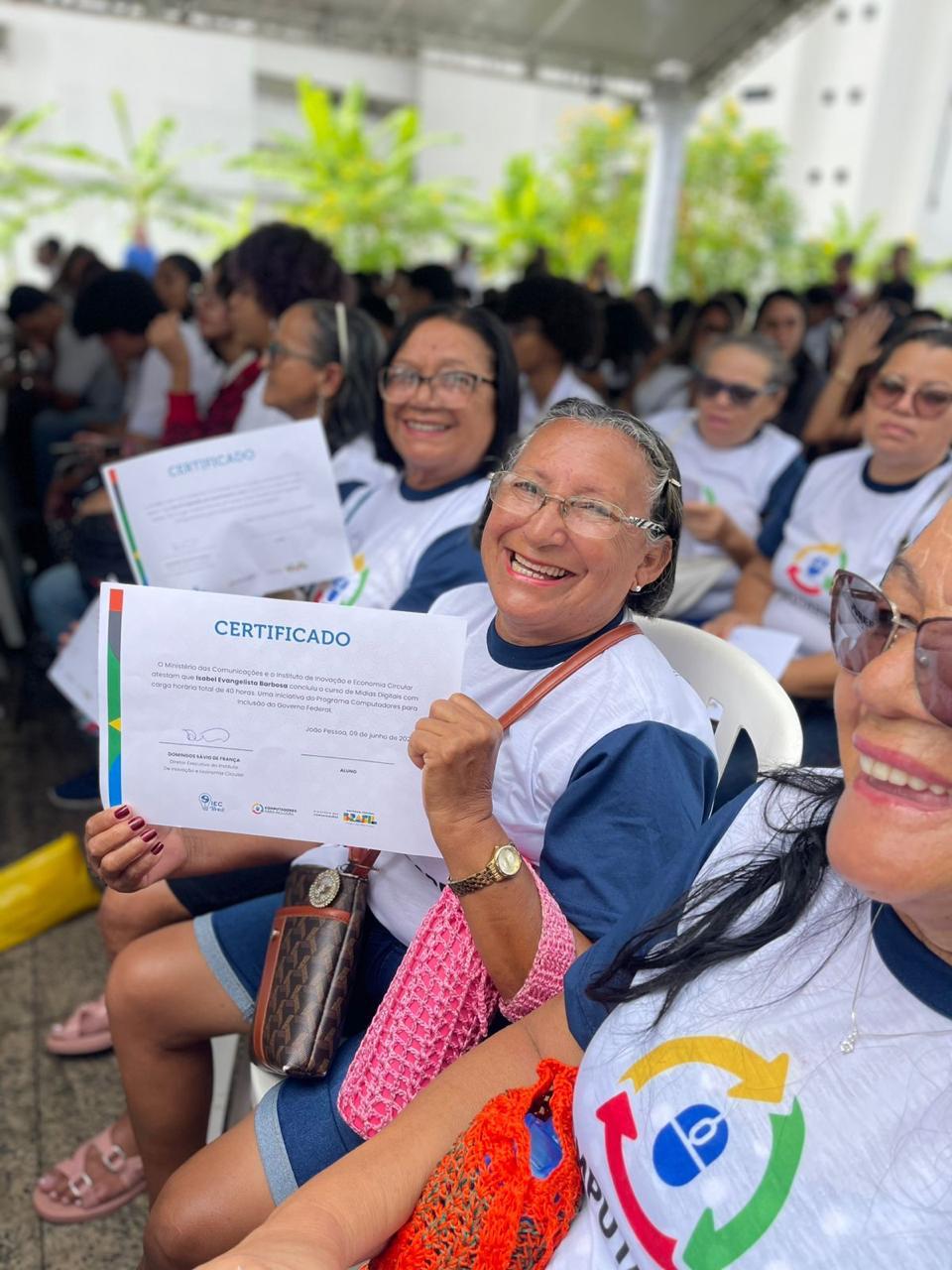 João Pessoa tem projeto de inclusão digital de idosos reconhecido pela Anatel e Unesco