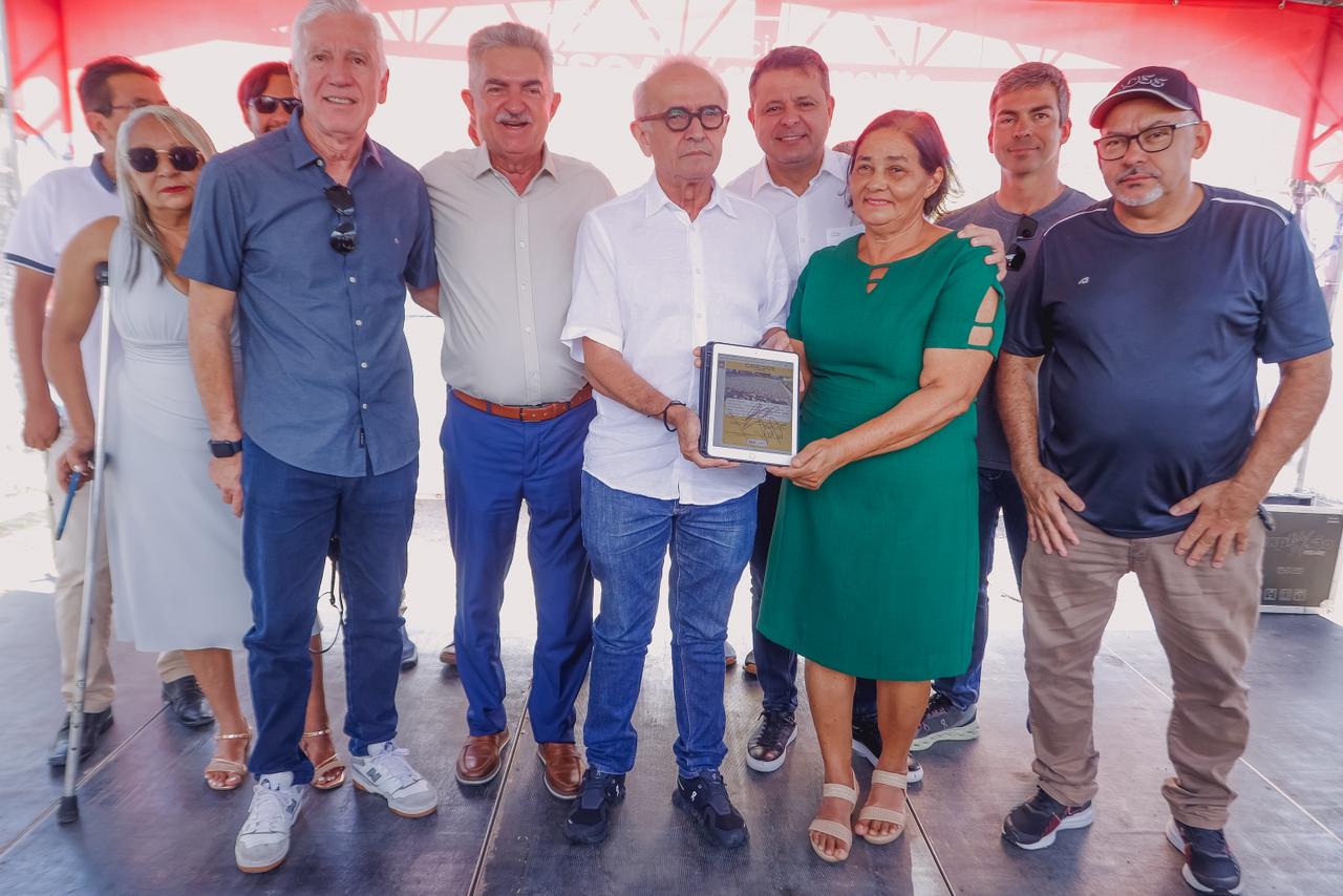 Cícero Lucena reforça compromisso com infraestrutura e autoriza mais 15 ruas no Planalto da Boa Esperança