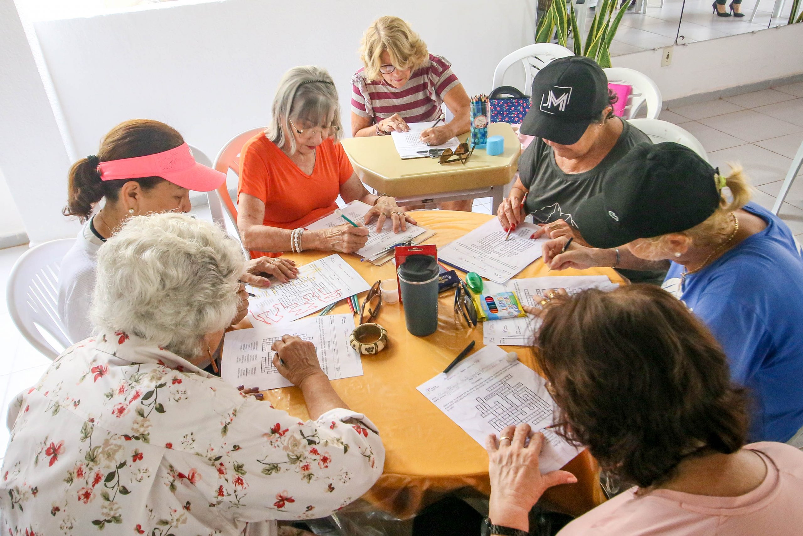 Oficina da Memória é a atividade mais procurada no Centro do Idoso, que deve criar nova turma em 2026