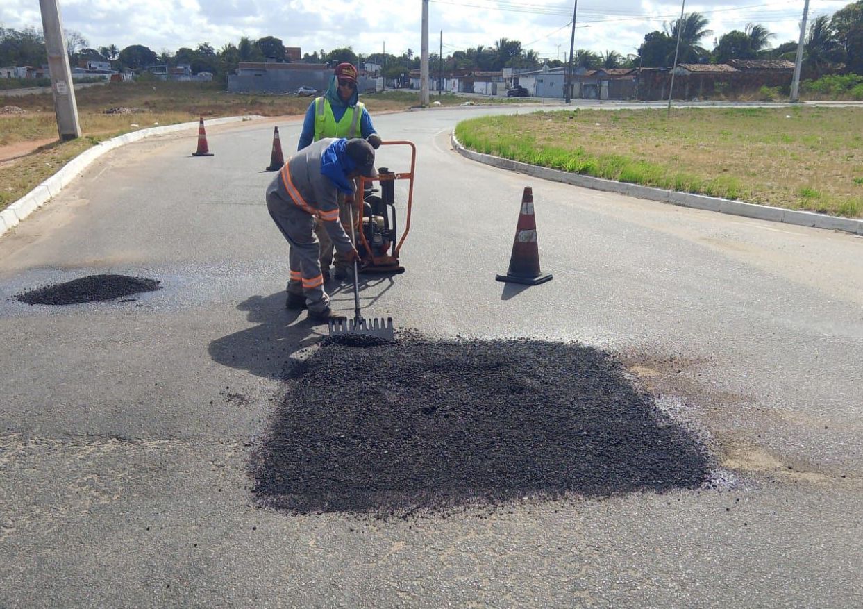 Seinfra finaliza semana com a operação tapa-buraco em 28 bairros de João Pessoa