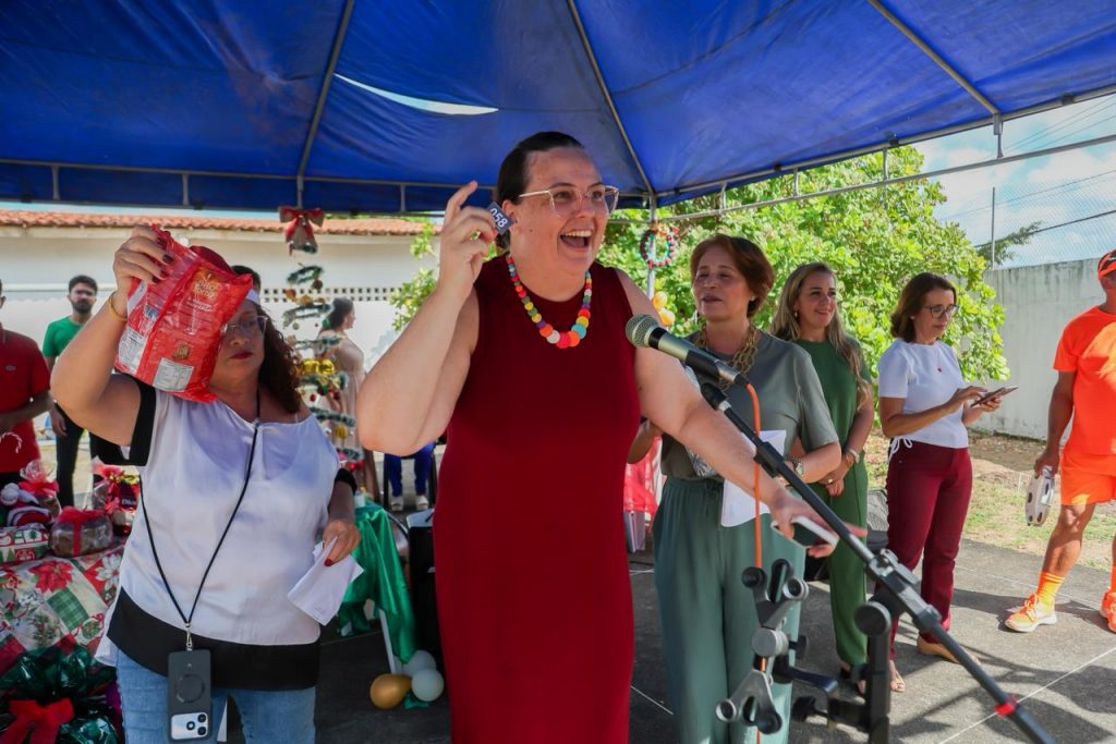Caps Caminhar celebra o Natal com usuários, familiares e profissionais do serviço