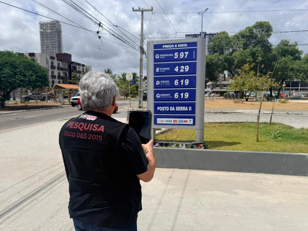 Procon-JP constata que a gasolina manteve os mesmos preços da semana passada nas duas pontas em 96 postos