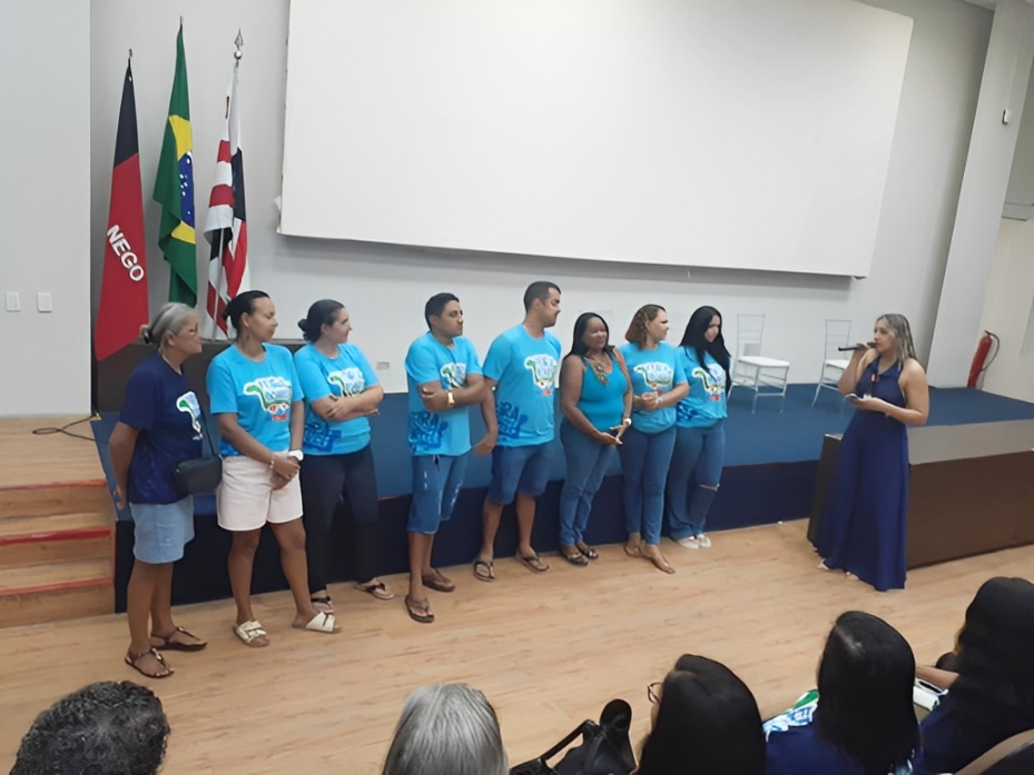 Sedurb faz avaliação dos resultados de 2025 da Feira Móvel em reunião com expositores