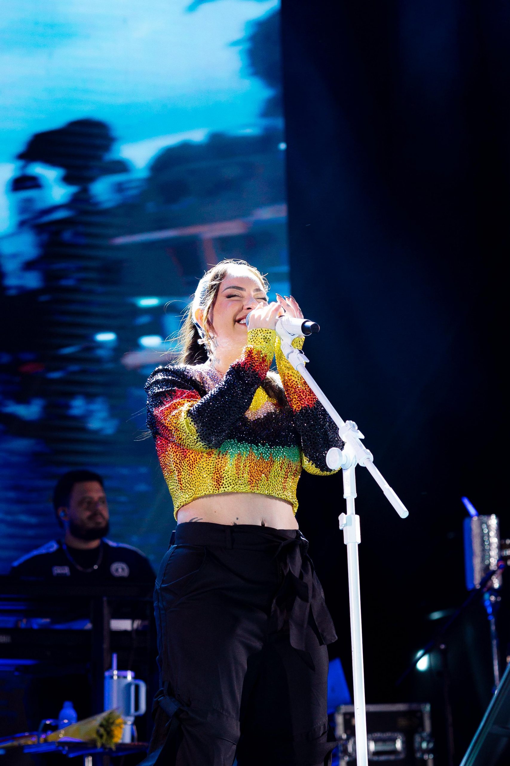 Palco do Festival Forró Verão é cenário para gravação do DVD de Raphaela Santos