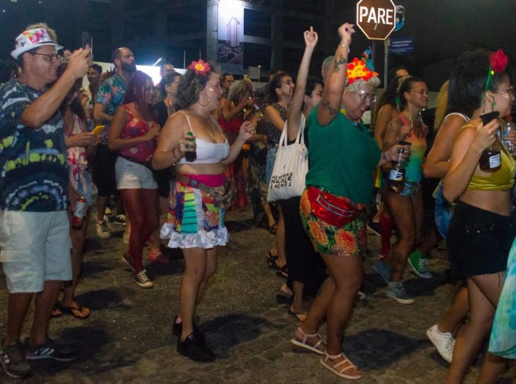 Procon-JP dá dicas e orientações ao consumidor que vai brincar o Carnaval em clubes, bares e similares