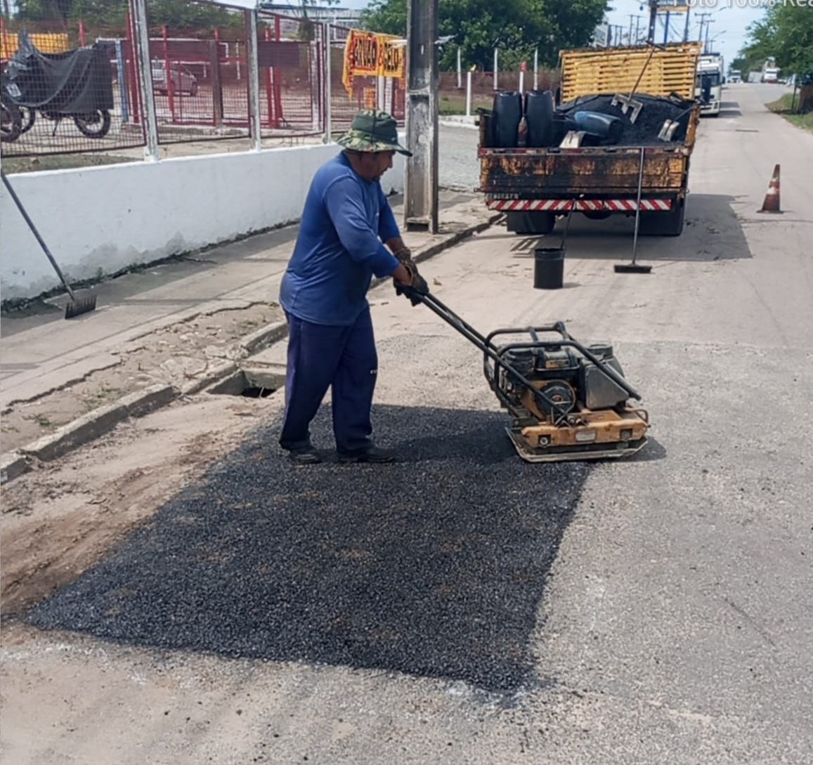 Prefeitura segue com serviços da operação tapa-buraco em 19 bairros de João Pessoa