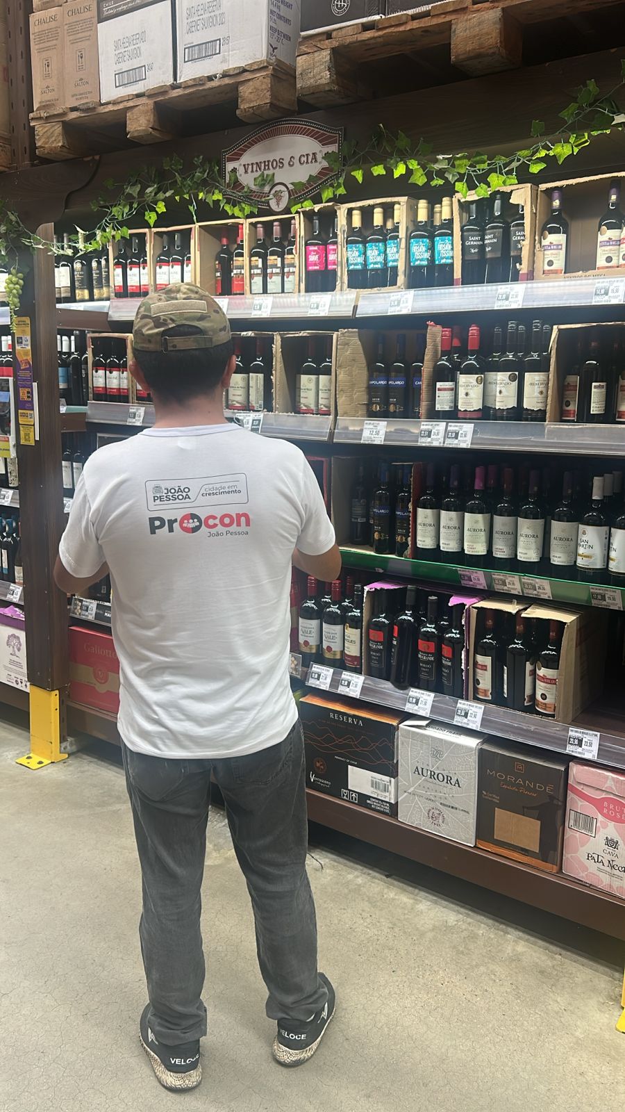 Diferença no preço do vinho chega a R$ 58 em pesquisa do Procon-JP nos supermercados