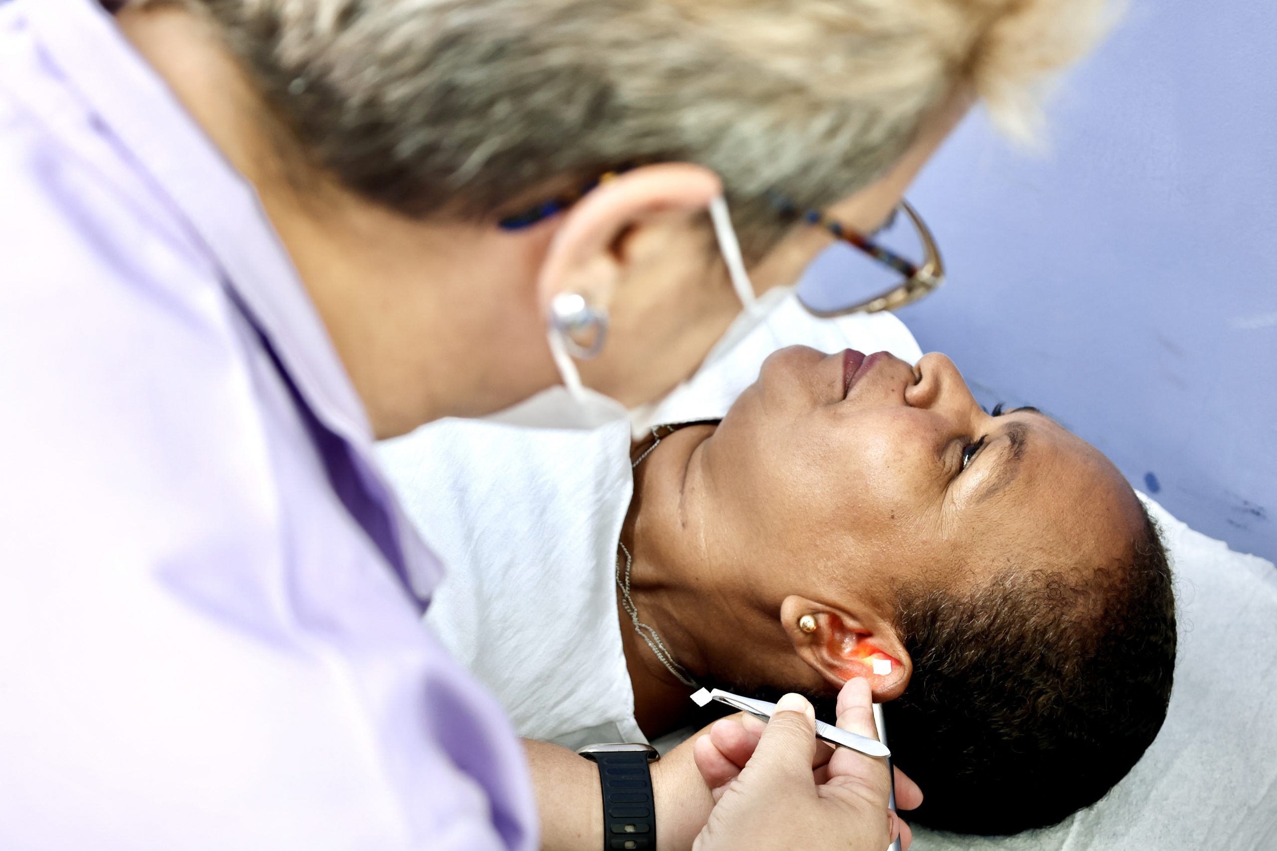 Prefeitura oferece diversas práticas terapêuticas alternativas em quatro bairros de João Pessoa