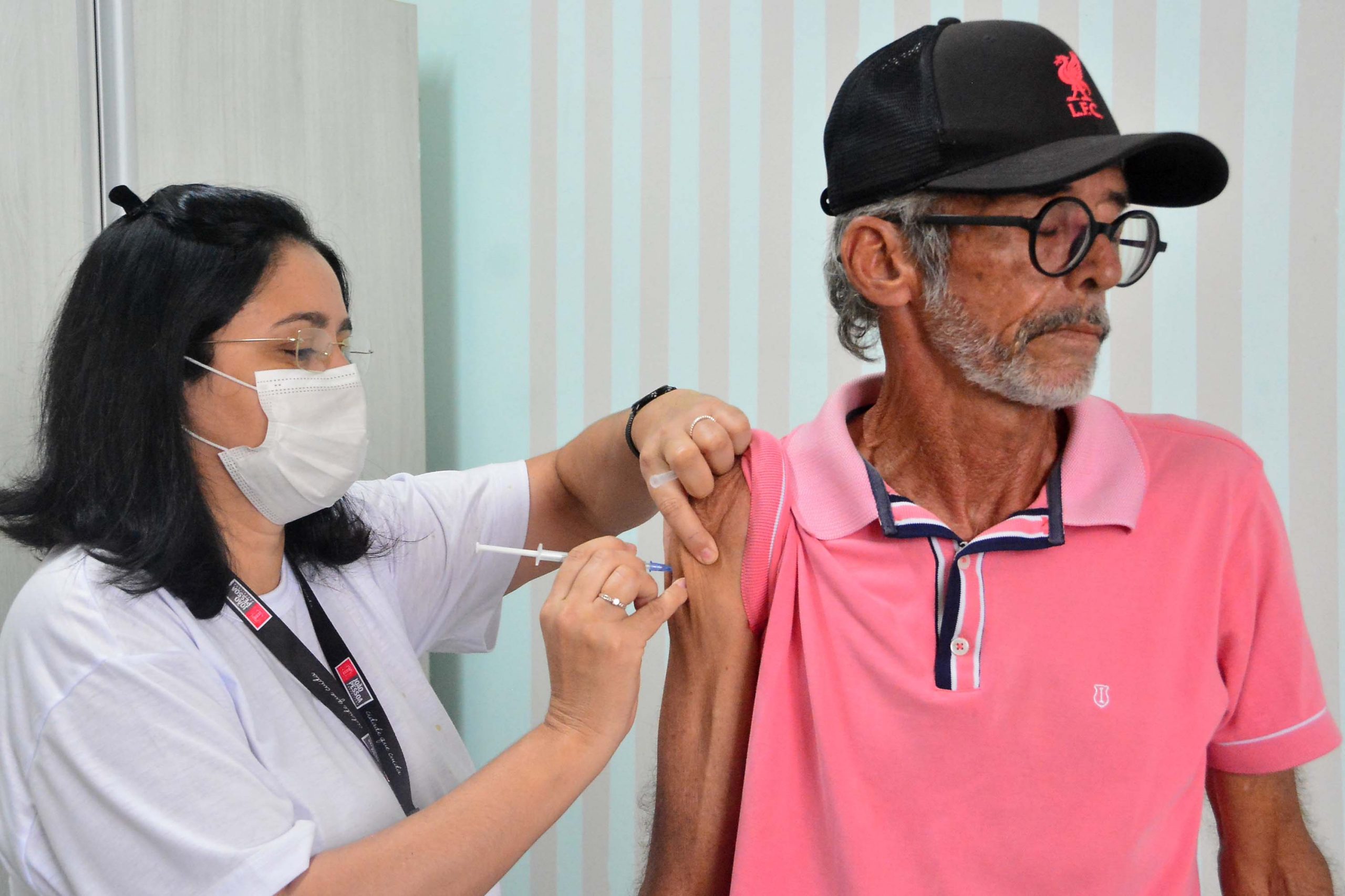 João Pessoa inicia vacinação contra Influenza para grupos prioritários em diversos serviços e pontos móveis