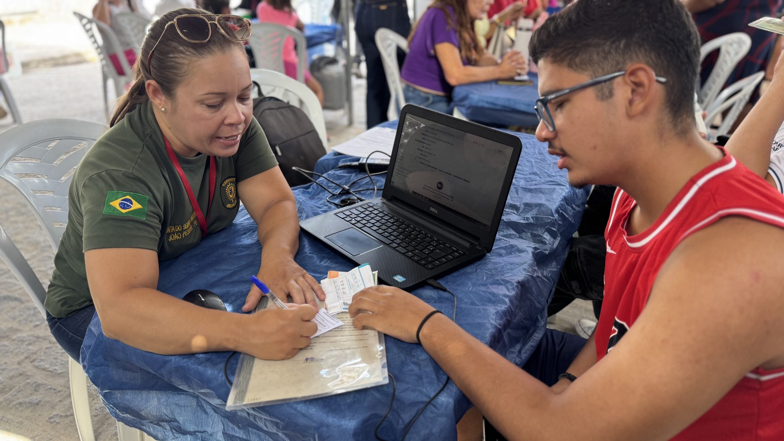 Caravana do Cuidar realiza mais de 350 atendimentos aos moradores da Comunidade Laranjeiras