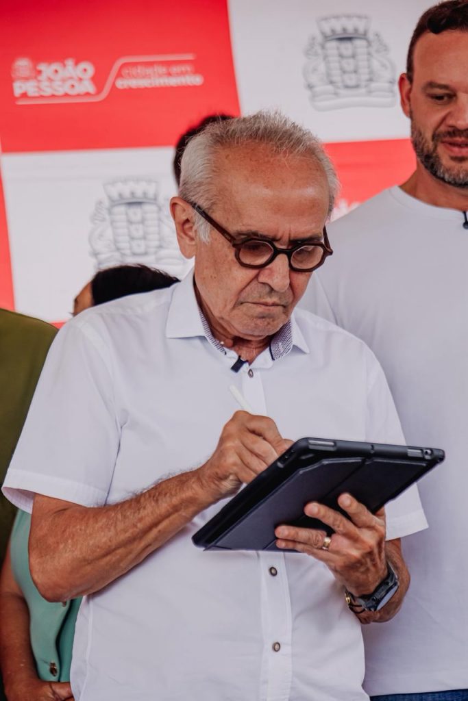 "Hoje é dia de latir e miar", responde Cícero sobre rumores sobre a disputa eleitoral e foca na programação dedicada à Causa Animal em João Pessoa 10 d60325c9 39ca 4451 89b7 35292588d3f4