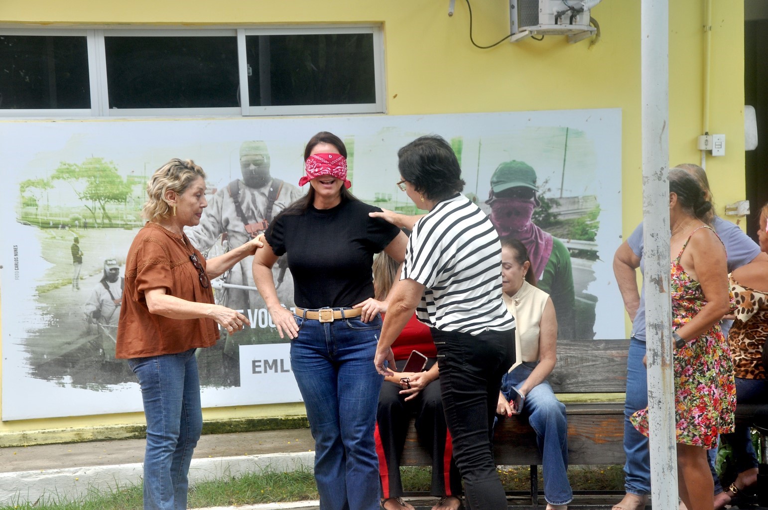 Emlur promove mais uma ação especial em alusão ao Mês da Mulher