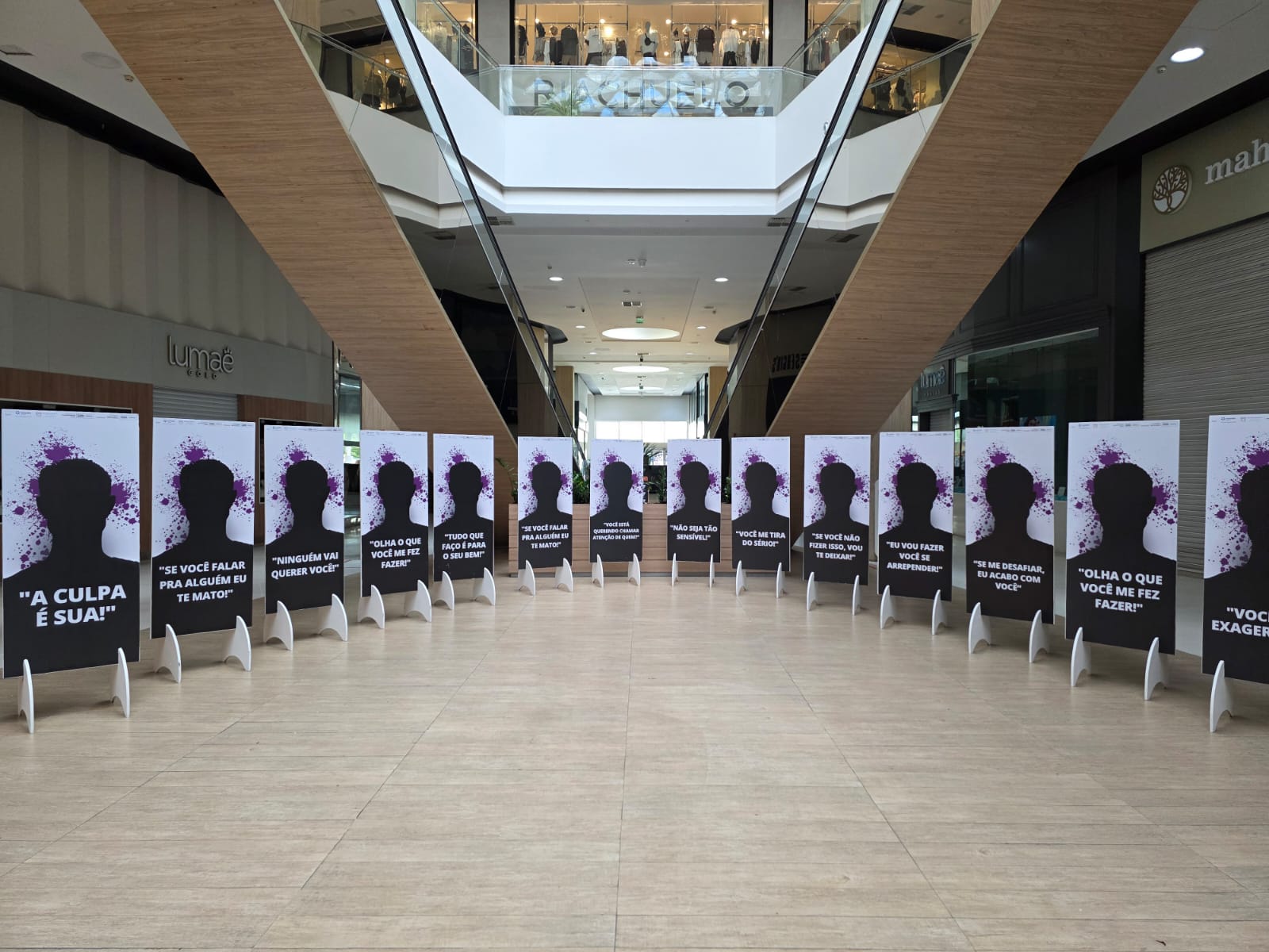 Secretaria das Mulheres prorroga até sexta-feira a exposição ‘Por Elas – No Enfrentamento à Violência’