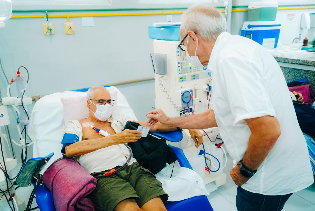 Centro de Nefrologia cria documento de identificação para garantir prioridade legal a pacientes em diálise