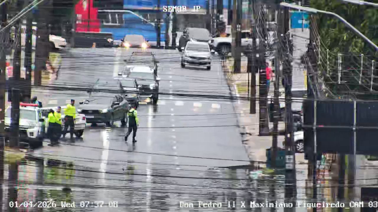 Prefeitura intensifica trabalhos para minimizar impactos das chuvas à população