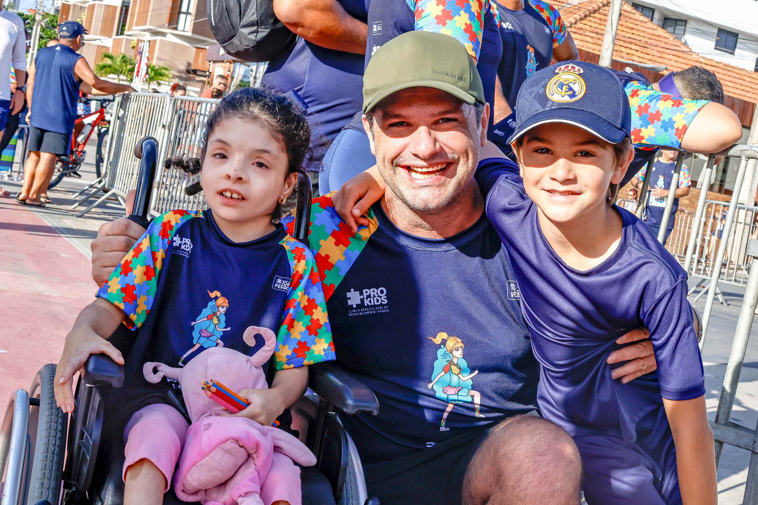 Leo Bezerra acompanha a 3ª Corrida Paraibana pelo Autismo e destaca atuação da Prefeitura no estímulo à inclusão social