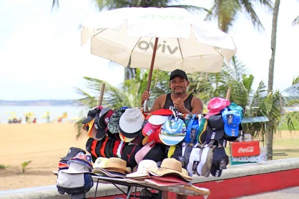 Sedurb lança edital para o comércio ambulante na faixa de areia e no calçadão de Cabo Branco e Tambaú