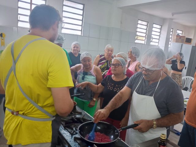 Sedest inscreve para cursos profissionalizantes nas áreas de Recepção, Cozinha Regional e Automaquiagem