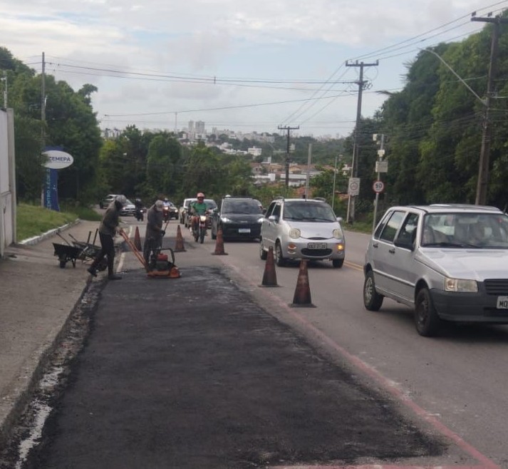 Operação tapa-buraco é realizada em 27 bairros da Capital nesta quarta-feira