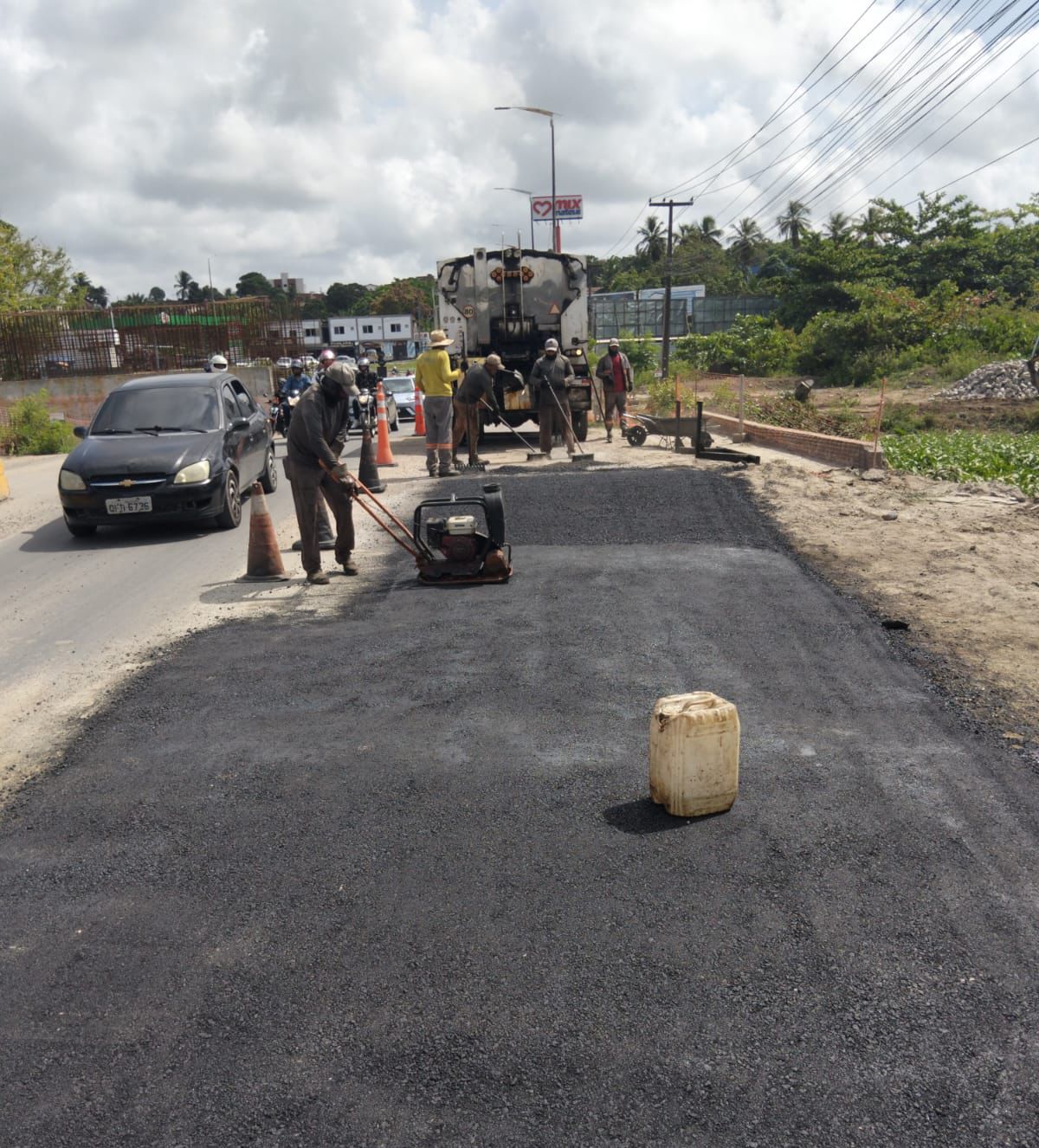 Seinfra começa a semana realizando serviços da operação tapa-buraco em 24 bairros de João Pessoa
