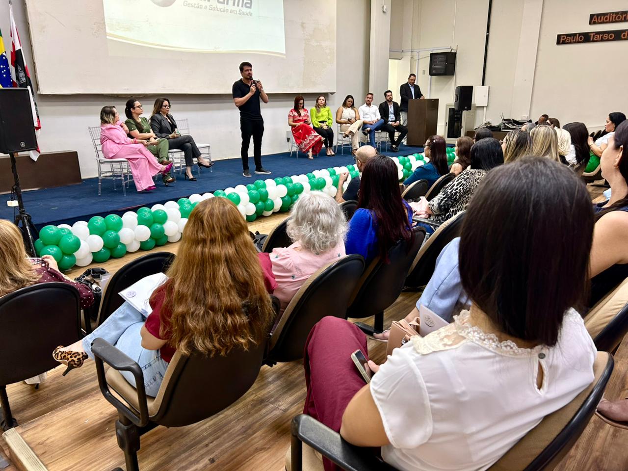 Prefeitura abre Semana da Enfermagem com palestras e debates no auditório do CAM