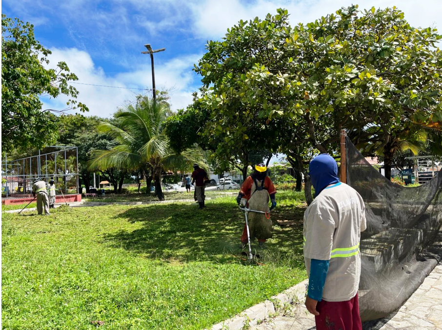 Prefeitura realiza serviços de manutenção em shoppings populares, Cecaf, mercados e cemitérios públicos