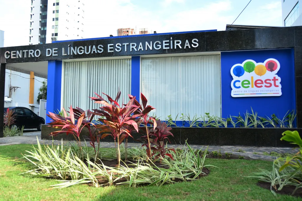 Celest realiza cerimônia de conclusão e entrega de certificados no Teatro Ednaldo do Egypto Celest realiza cerimônia de conclusão e entrega de certificados no Teatro Ednaldo do Egypto