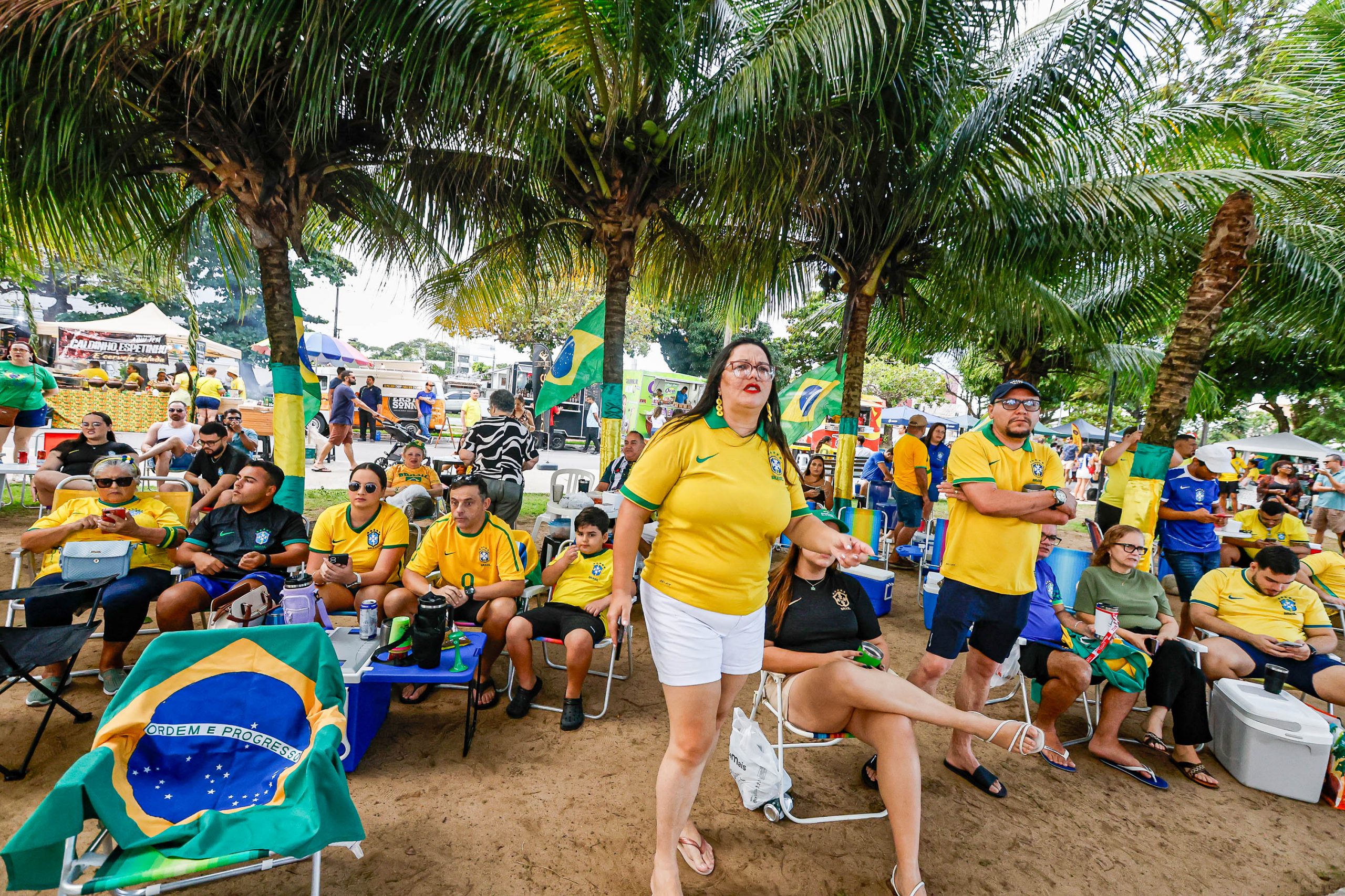 Parque das Três Ruas fica verde e amarelo para a estreia da Seleção Brasileira na Copa do Mundo Parque das Três Ruas fica verde e amarelo para a estreia da Seleção Brasileira na Copa do Mundo