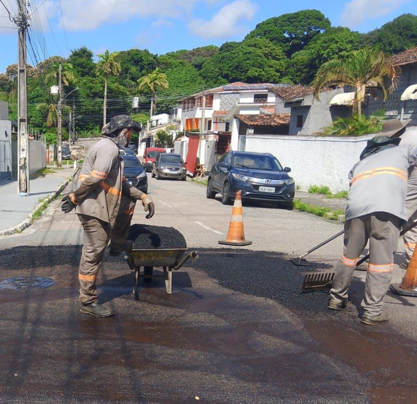 Seinfra finaliza a semana com serviços de manutenção em mais de 50 bairros de João Pessoa Seinfra finaliza a semana com serviços de manutenção em mais de 50 bairros de João Pessoa