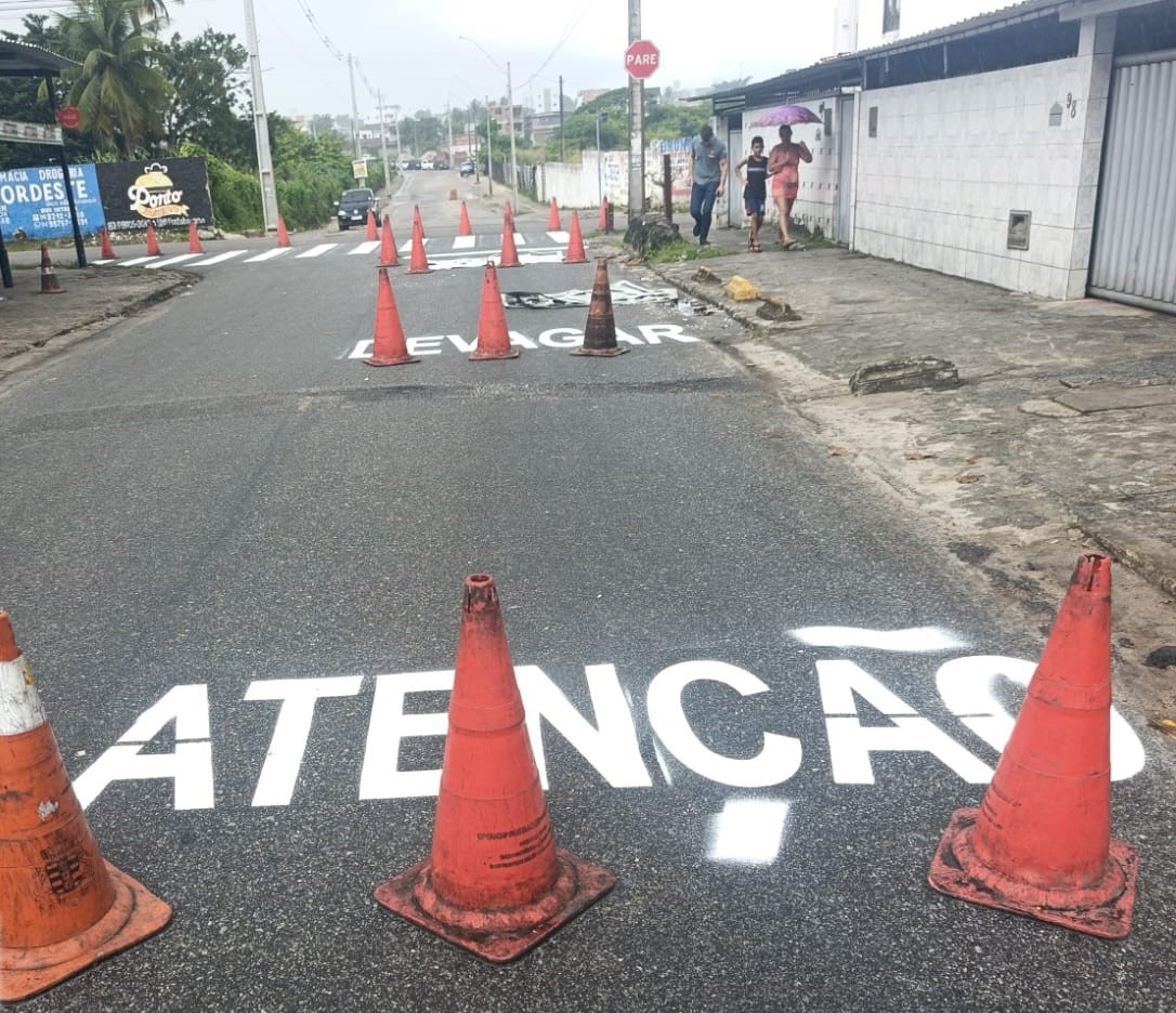 Semob-JP avança com implantação e reforço da sinalização viária em 40 bairros